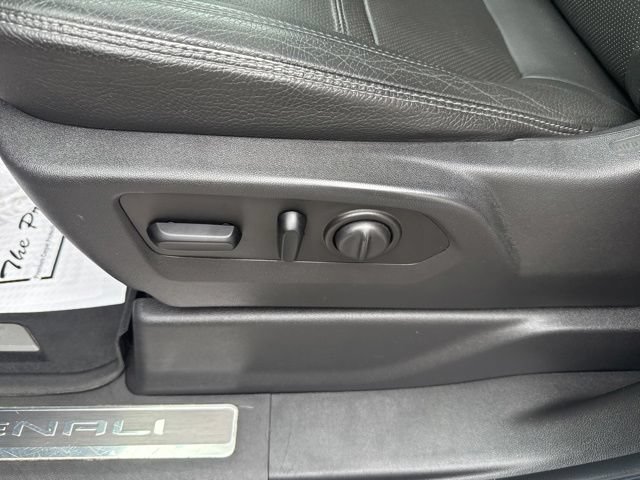 Certified 2019 GMC Sierra 1500 Denali w/ Denali Ultimate Package AWD/4WD image 17