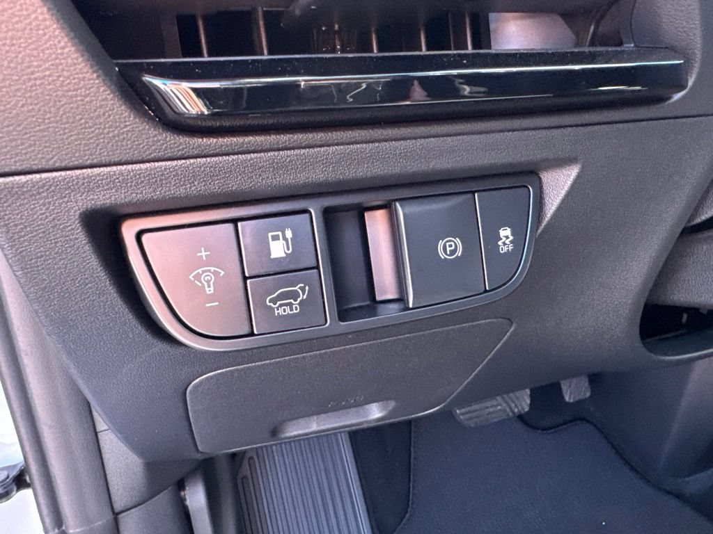 Used 2024 Kia EV6 Wind w/ Wind Technology Package RWD image 19