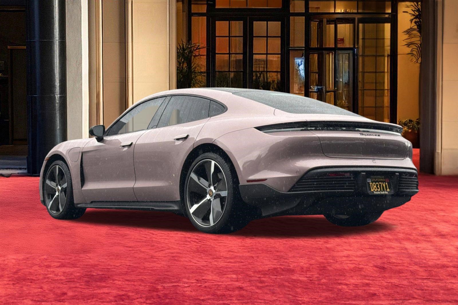 Used 2021 Porsche Taycan 4S image 3