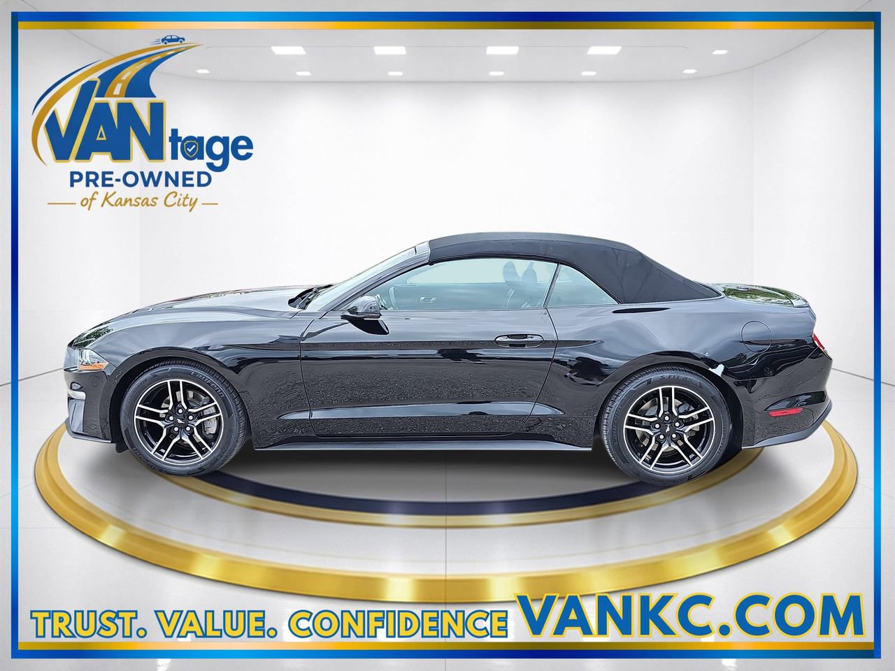 Used 2018 Ford Mustang Premium w/ Equipment Group 201A RWD image 10