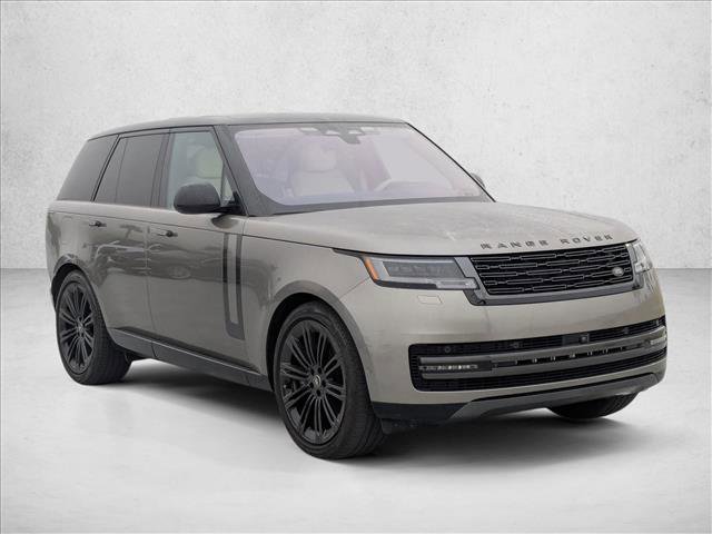 Certified 2023 Land Rover Range Rover SE image 3