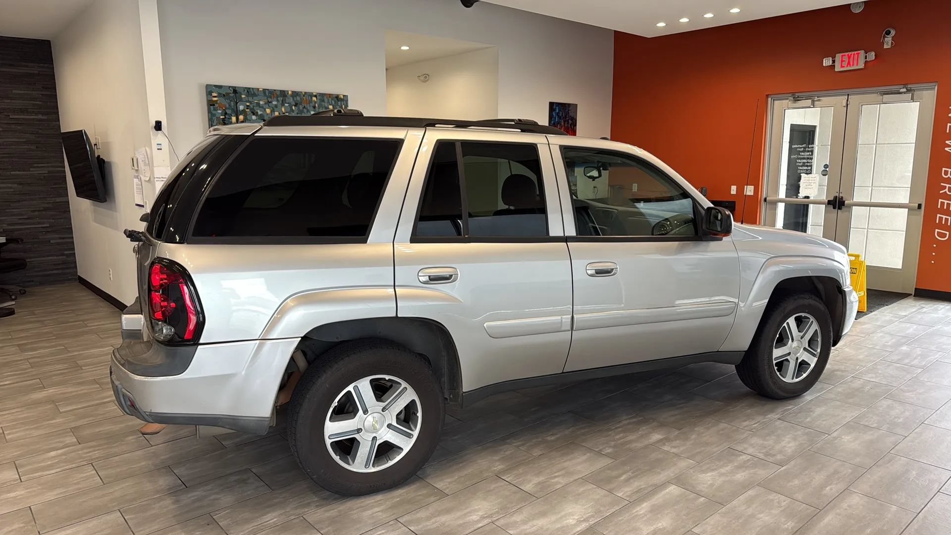 Used 2005 Chevrolet TrailBlazer LT RWD image 8