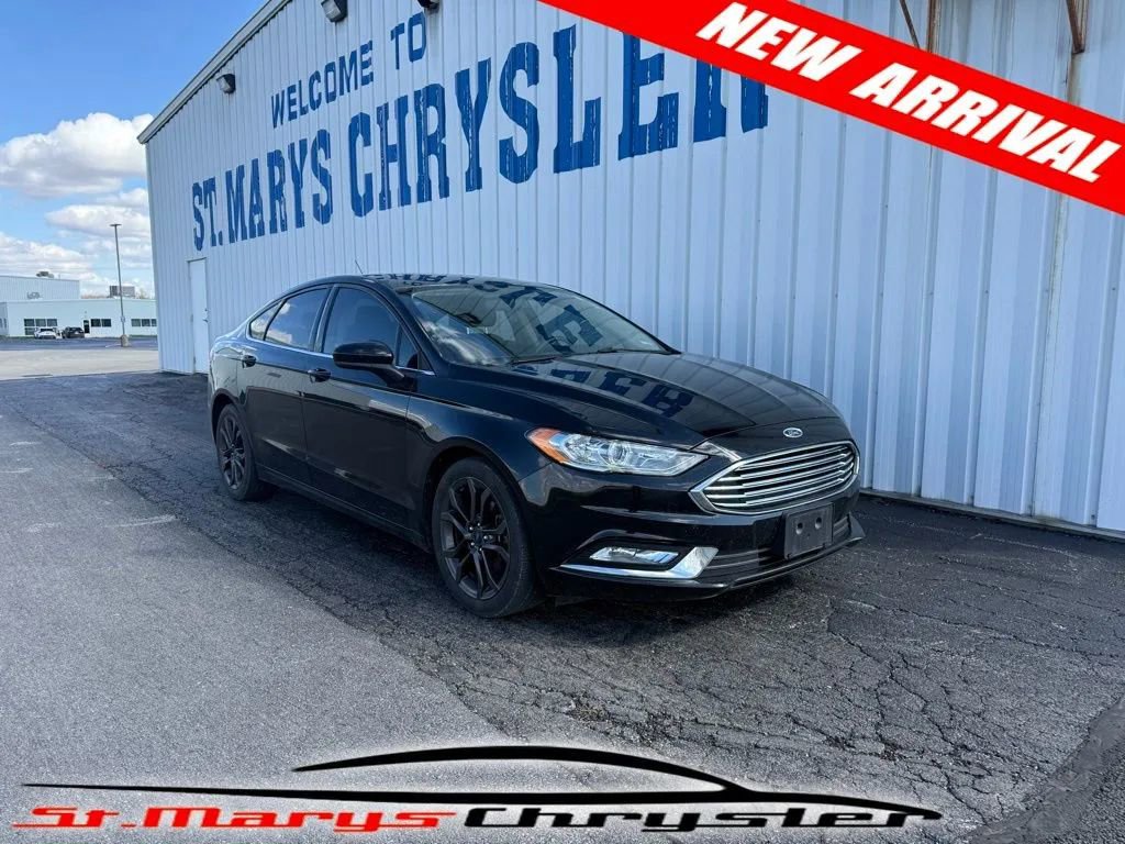 Used 2018 Ford Fusion SE w/ Equipment Group 201A image 1