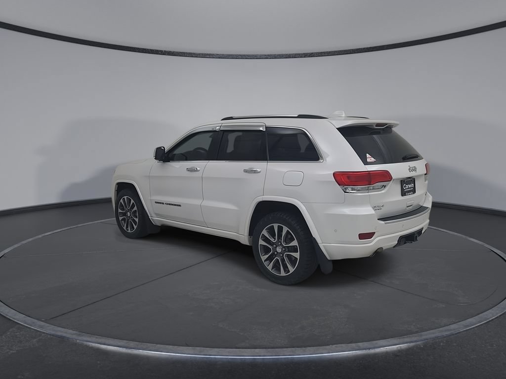 Used 2017 Jeep Grand Cherokee Overland w/ Jeep Active Safety Group AWD/4WD image 12