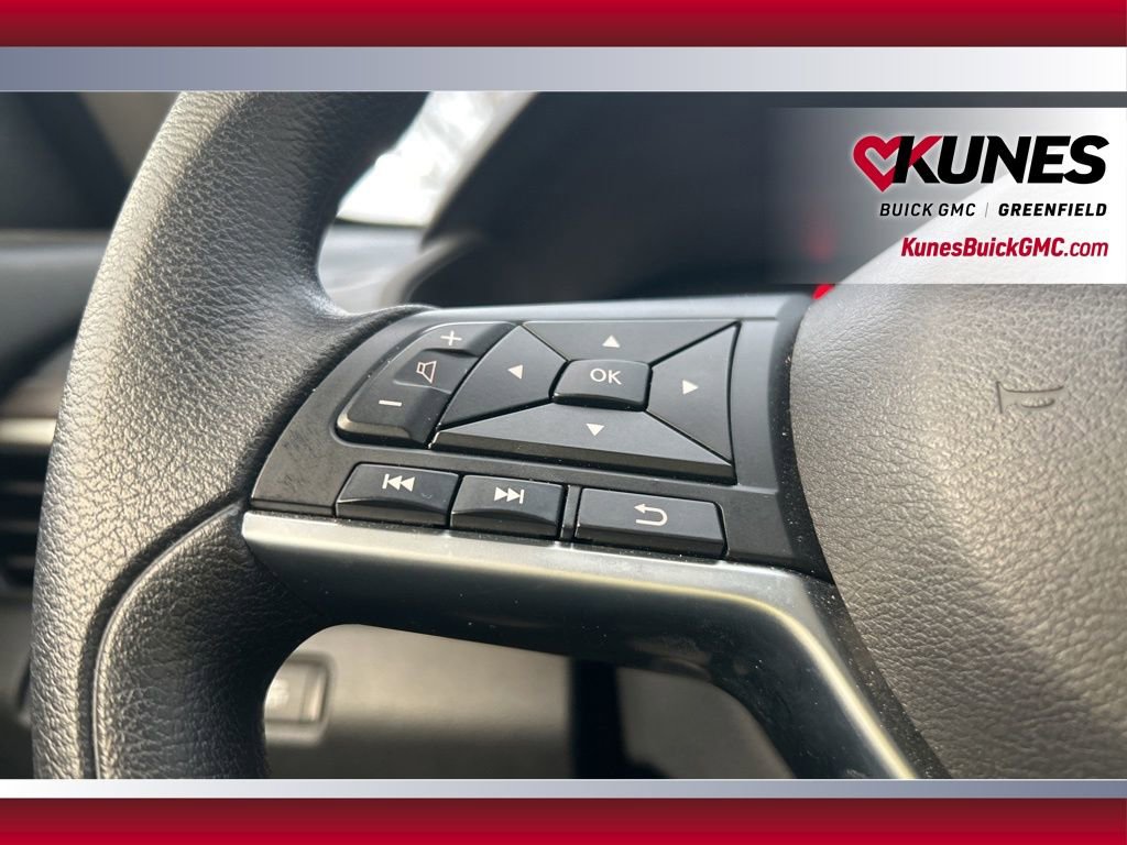 Used 2025 Nissan Altima 2.5 SV image 29