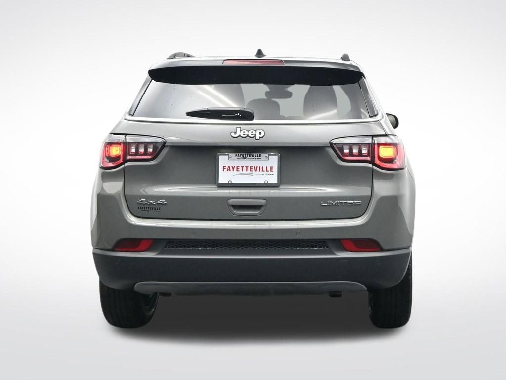 Used 2024 Jeep Compass Limited image 7