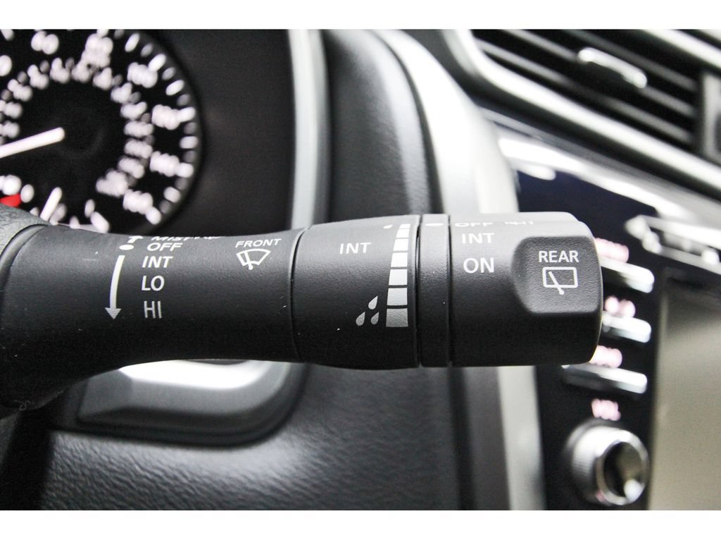 Used 2024 Nissan Murano SV FWD image 16