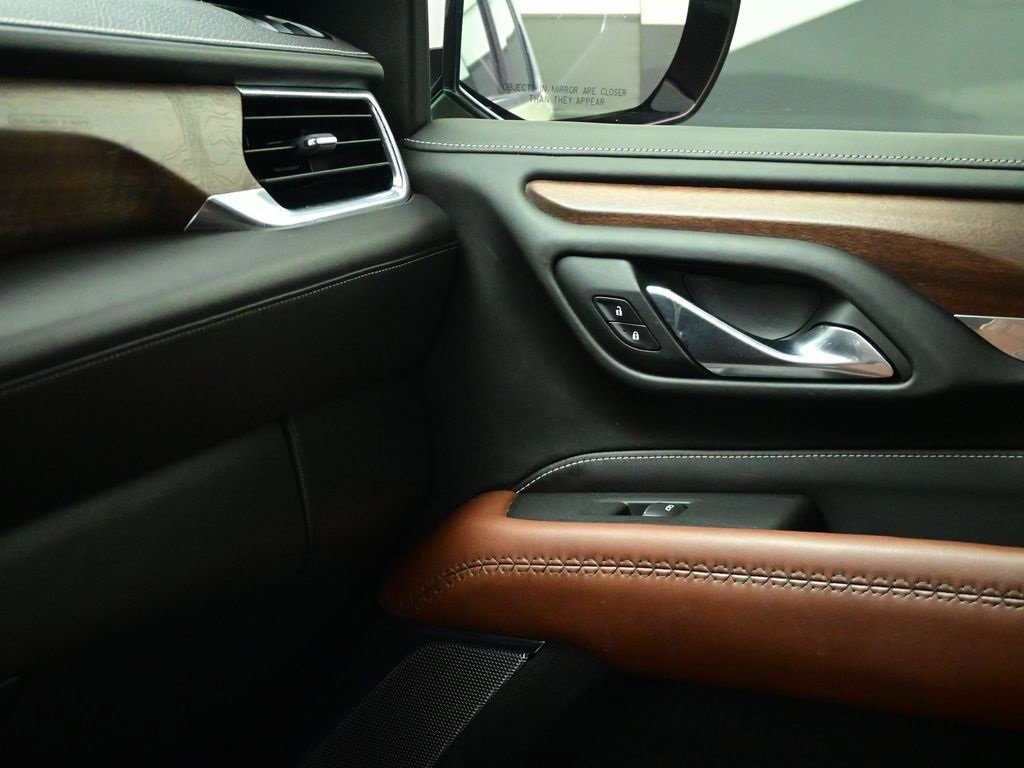 Used 2023 GMC Yukon XL Denali Ultimate image 27