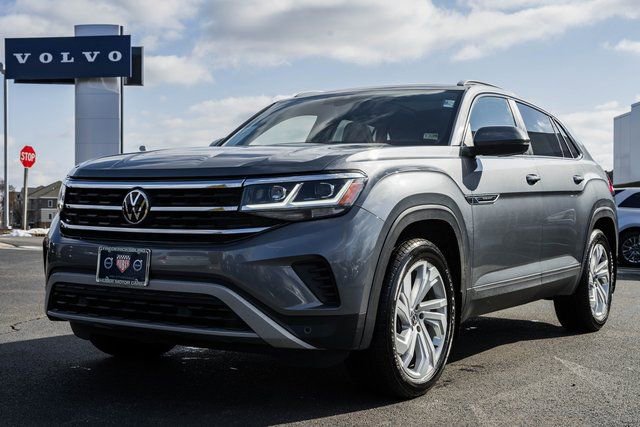 Used 2021 Volkswagen Atlas Cross Sport SEL image 3