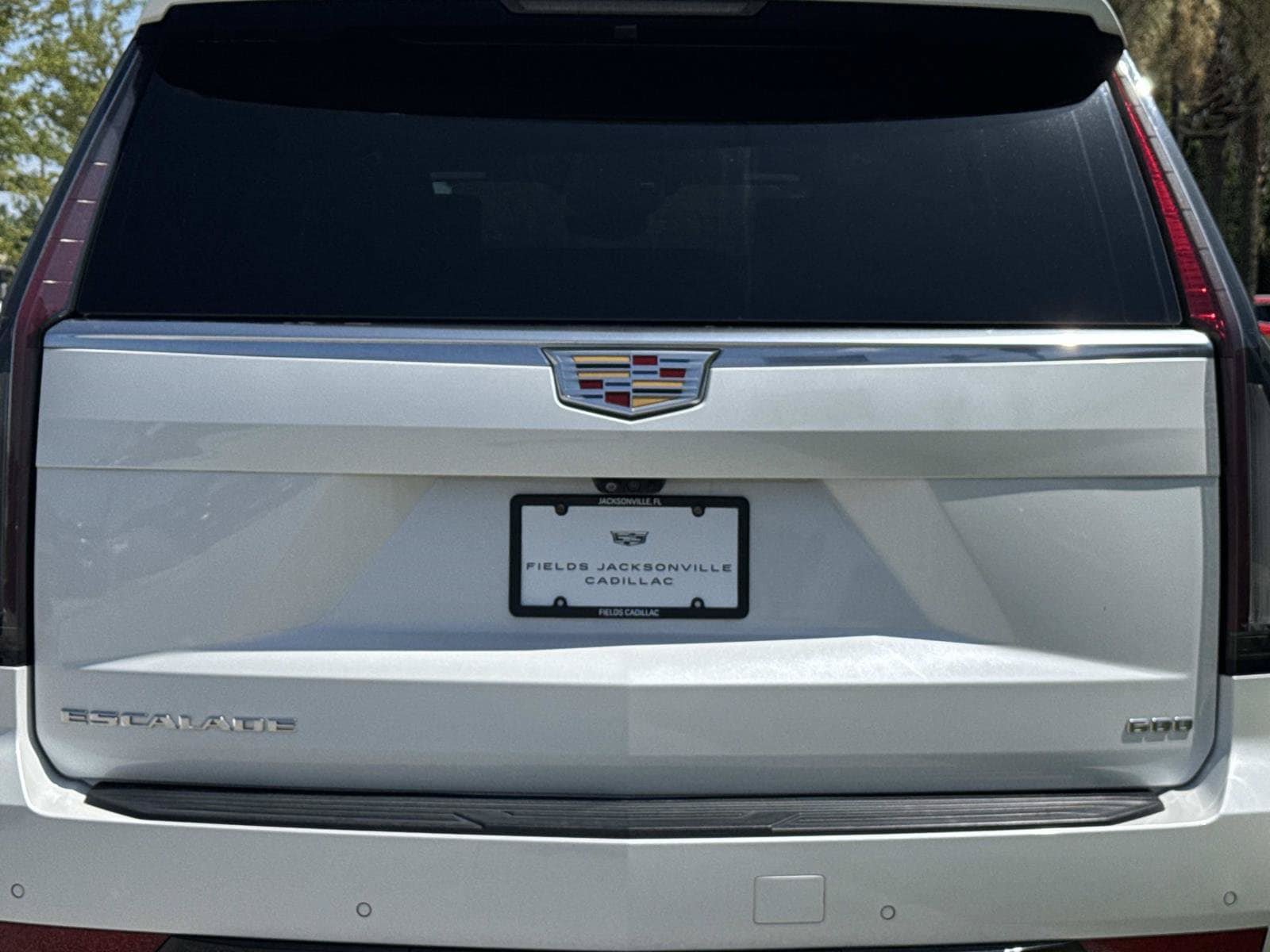 Certified 2024 Cadillac Escalade Premium Luxury AWD/4WD image 10