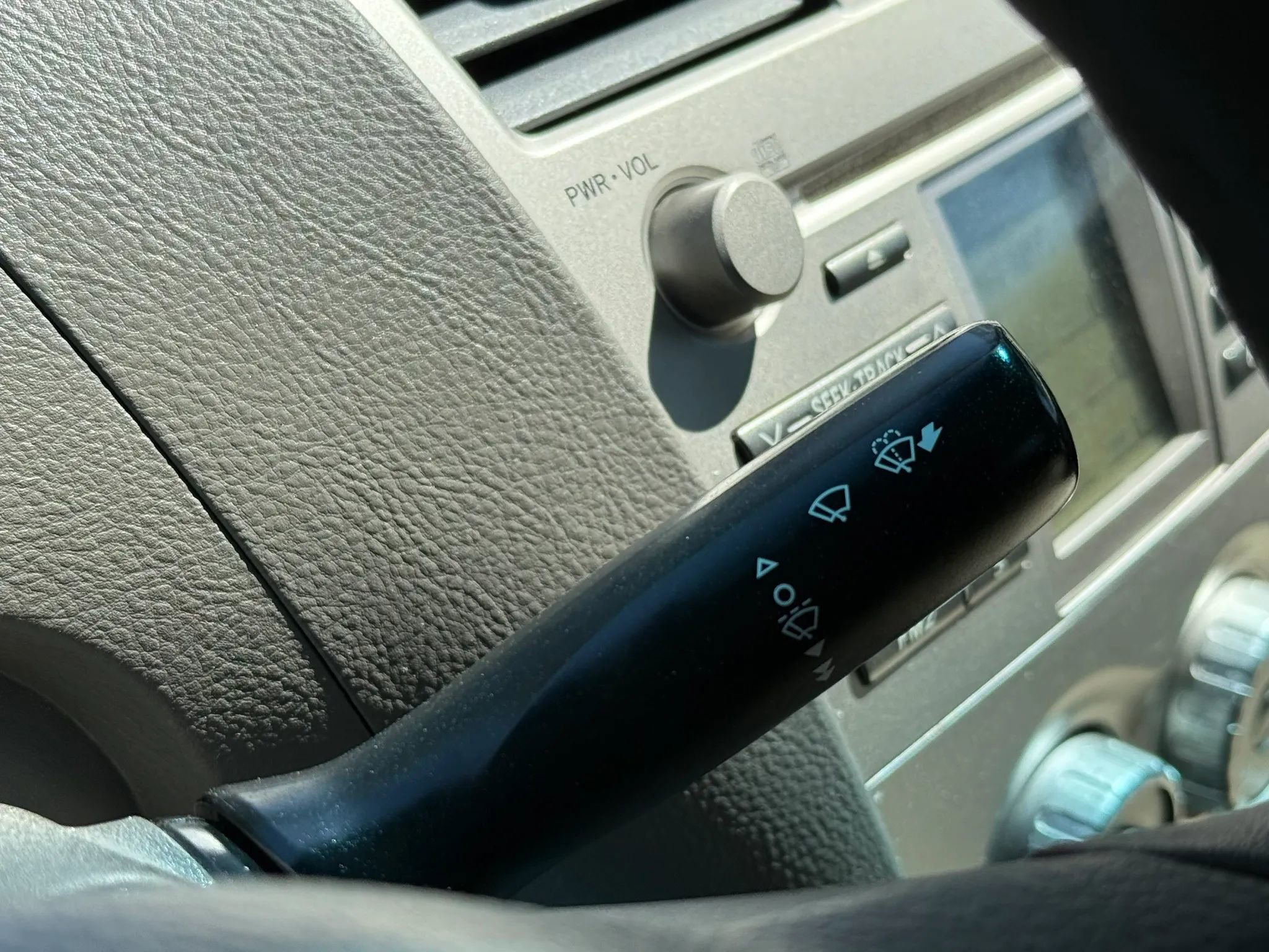 Used 2011 Toyota Yaris Sedan w/ PWR Pkg w/Steel Wheels image 30