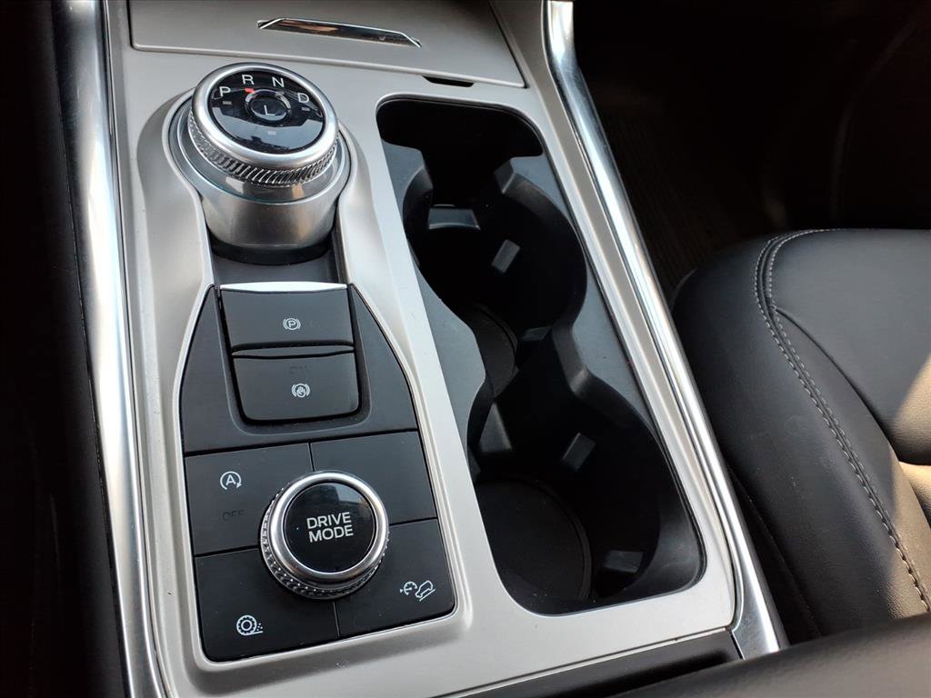 Used 2023 Ford Explorer XLT w/ Equipment Group 202A image 23