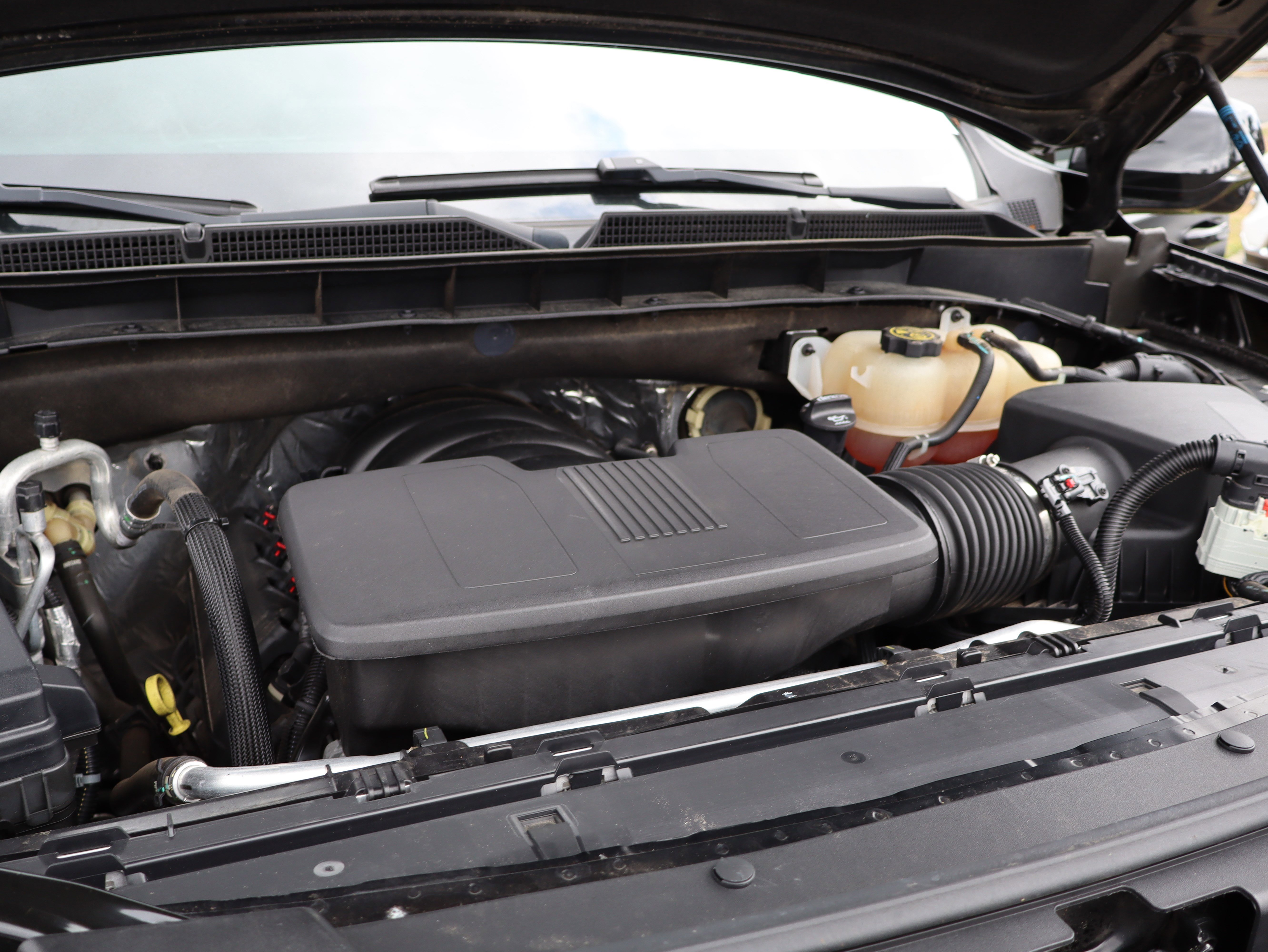 Used 2022 GMC Yukon SLT w/ SLT Premium Package image 41