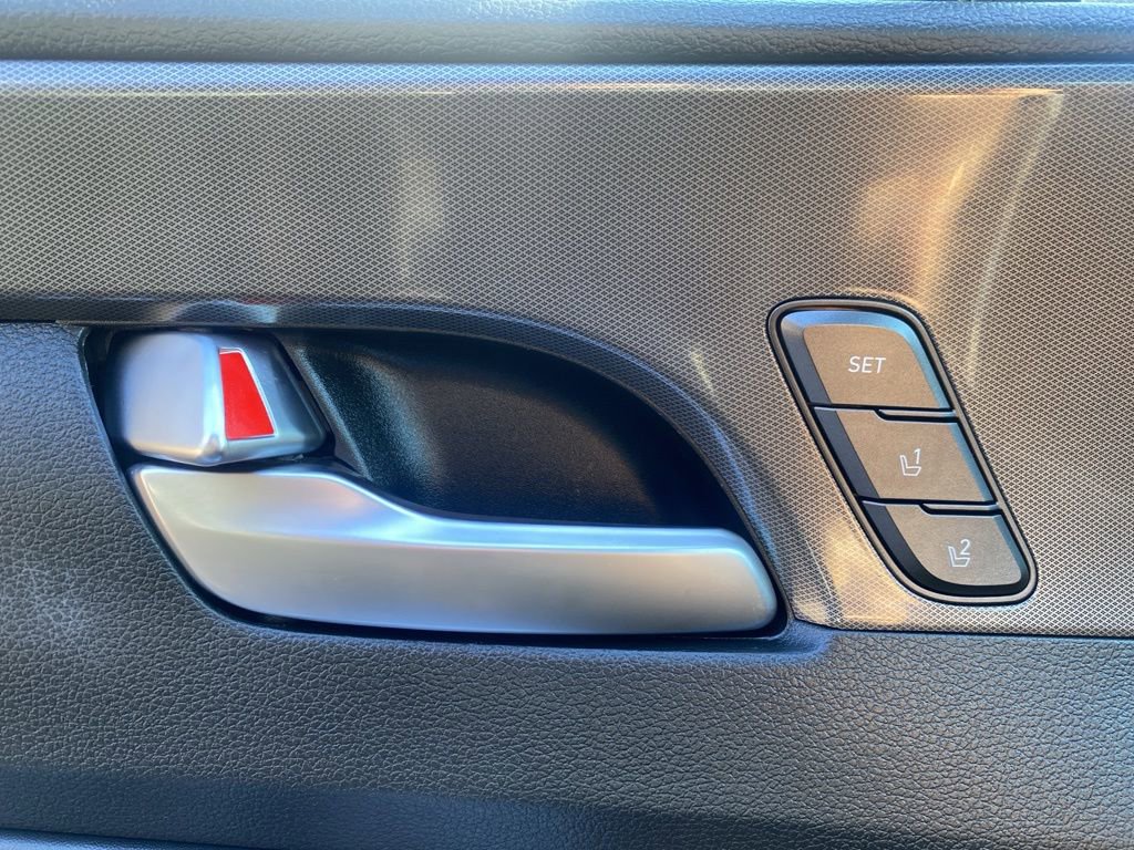 Used 2023 Hyundai Santa Fe Calligraphy image 30