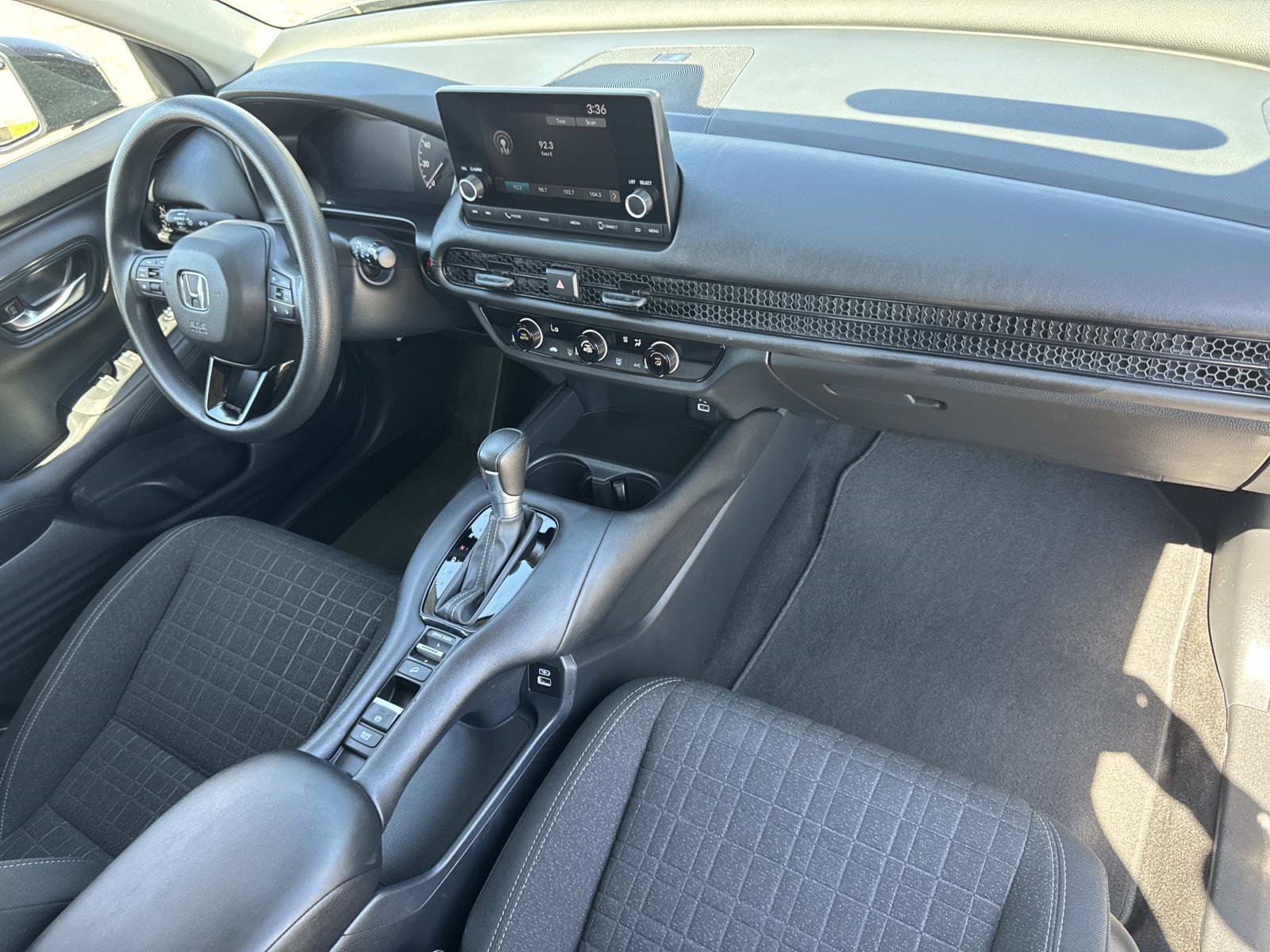 Used 2023 Honda HR-V LX image 29