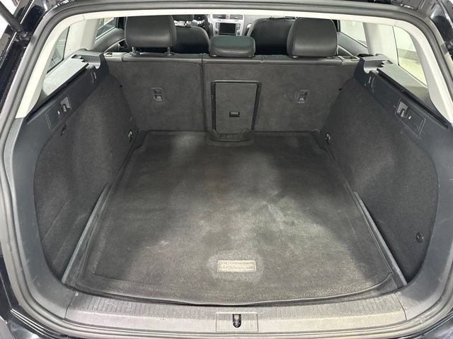 Used 2016 Volkswagen Golf S FWD image 9