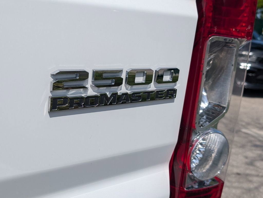 Used 2025 RAM ProMaster 2500 w/ Convenience Group FWD image 13