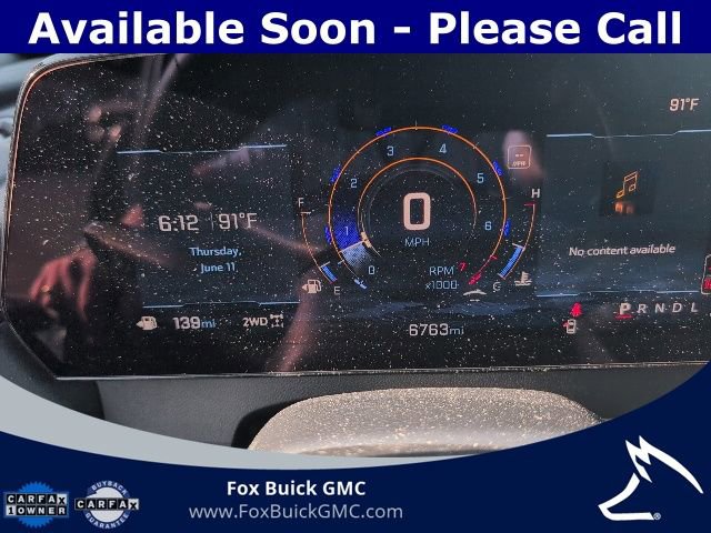 Used 2025 Chevrolet Traverse LT w/ Driver Confidence Package AWD/4WD image 17