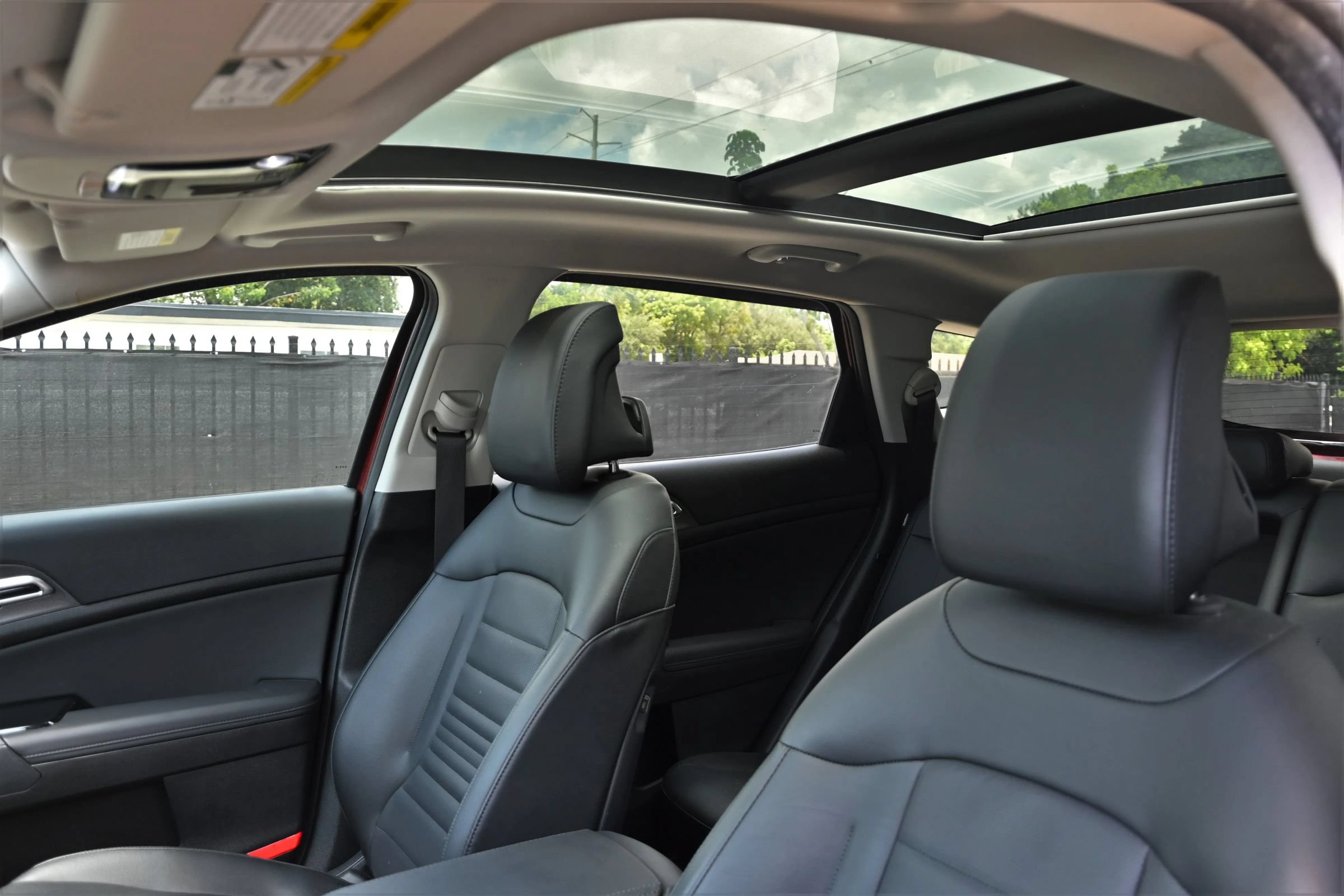 Used 2025 Kia Sportage SX FWD image 15