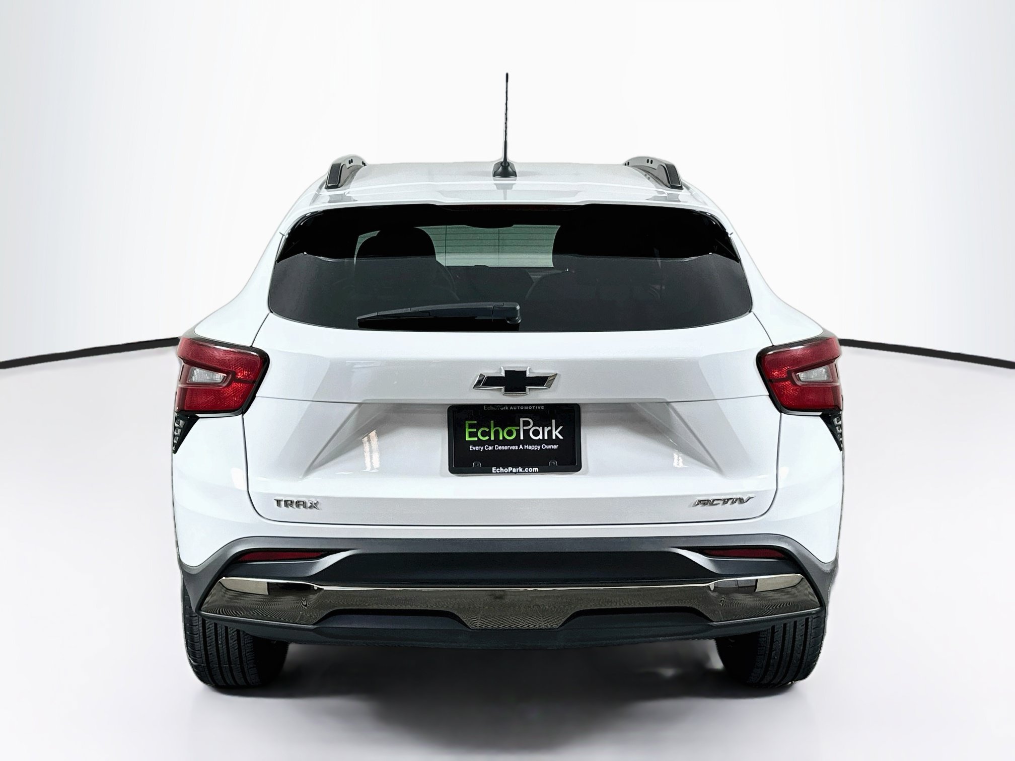 Used 2024 Chevrolet Trax ACTIV w/ Sunroof Package FWD image 7