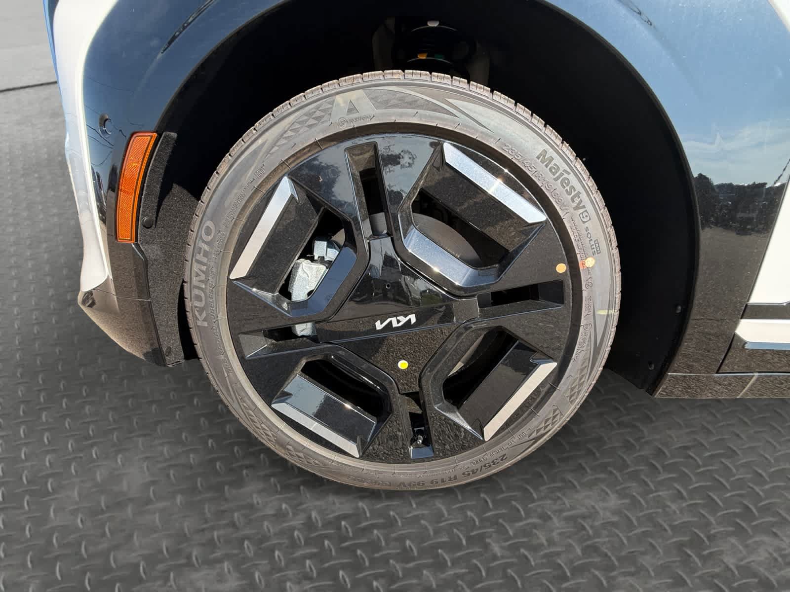New 2027 Kia EV3 GT-Line AWD/4WD image 9