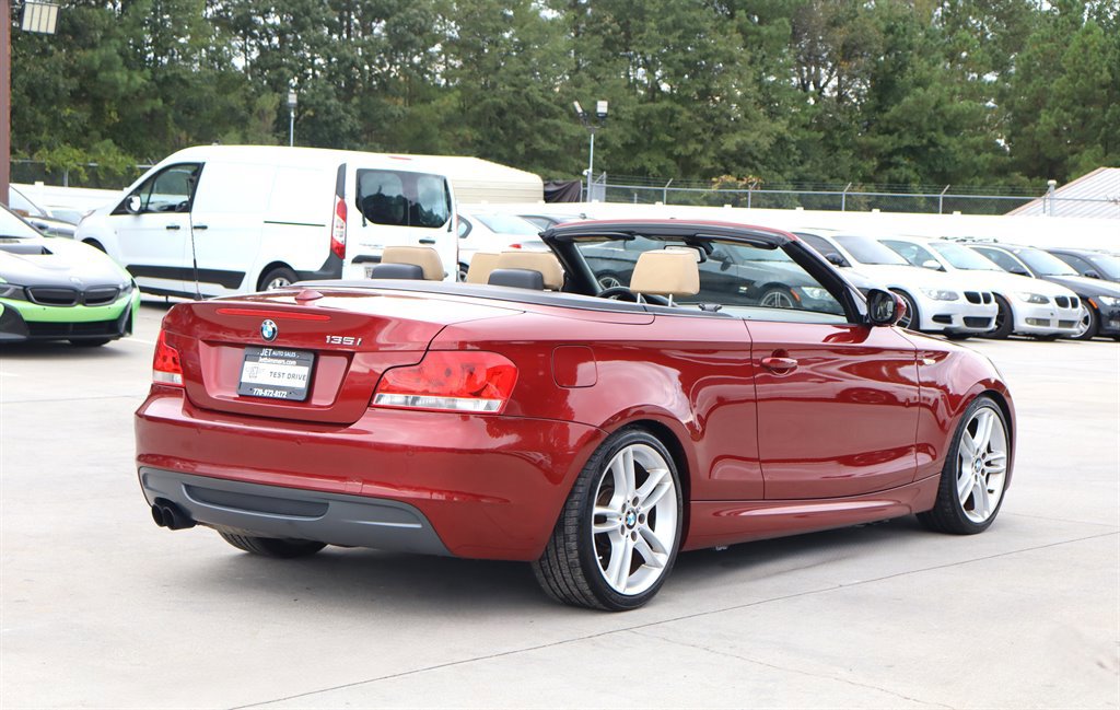 Used 2012 BMW 135i Convertible image 12