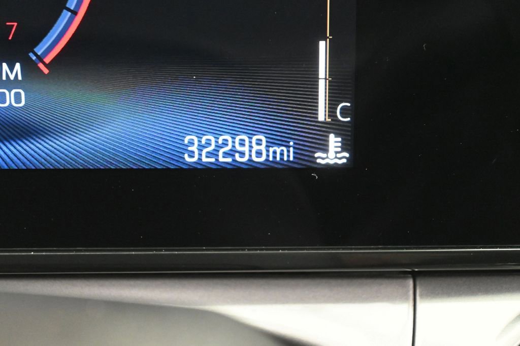 Used 2024 Chevrolet Trax LT FWD image 24