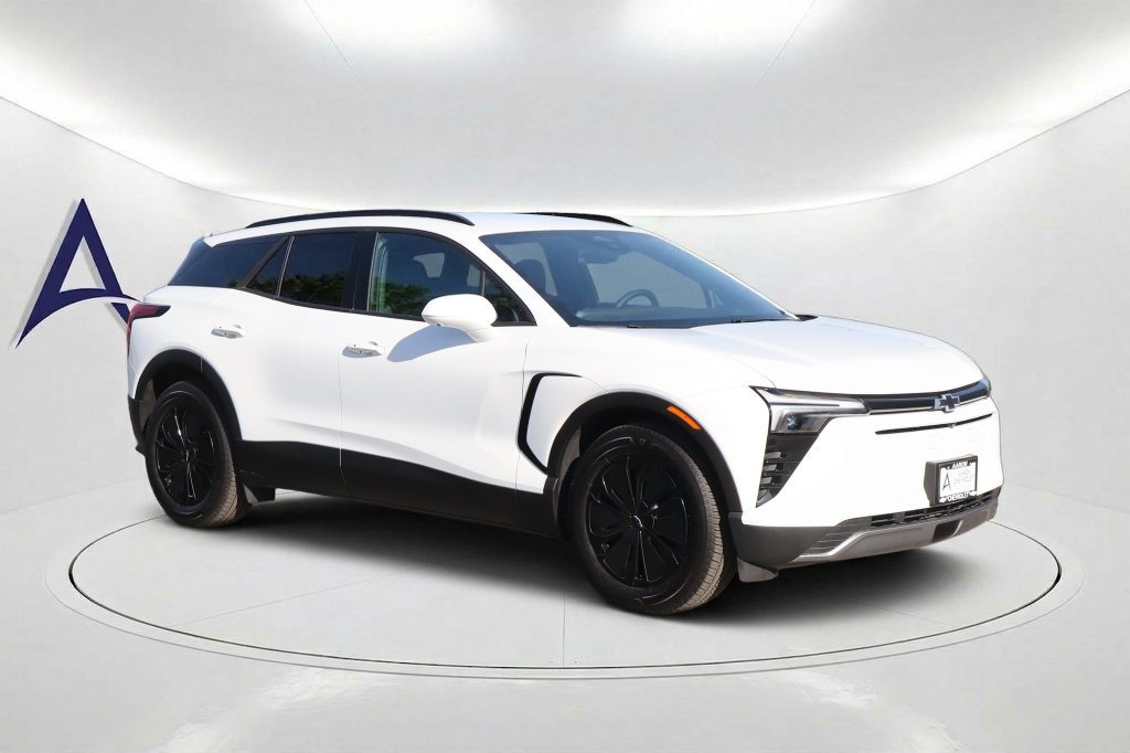 New 2026 Chevrolet Blazer EV LT w/ Midnight/Sport Edition FWD image 3
