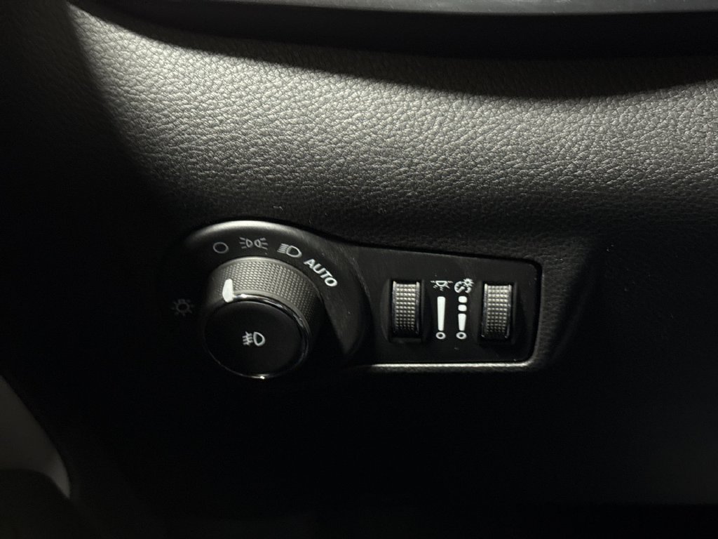 New 2026 Jeep Compass Limited AWD/4WD image 18