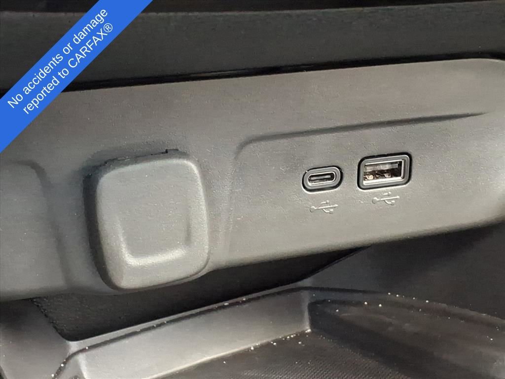 Used 2025 Chevrolet Trax ACTIV w/ Sunroof Package image 30