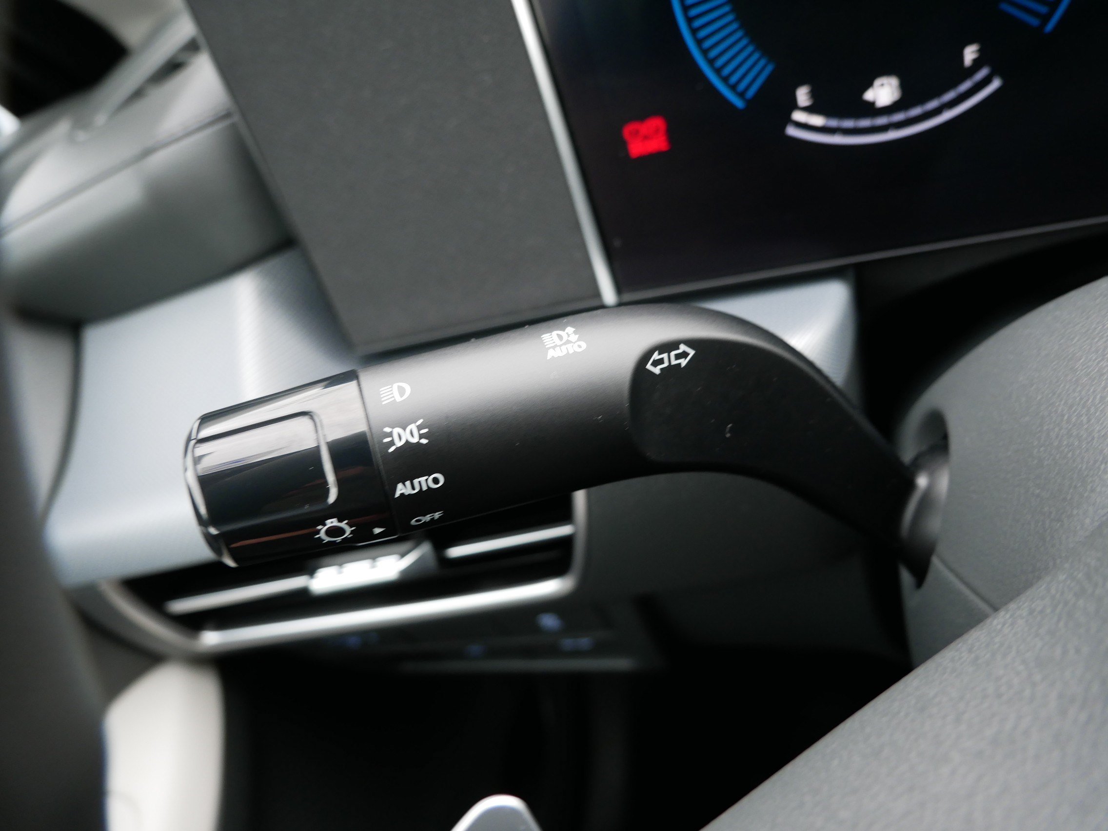 Certified 2025 Hyundai Sonata SEL AWD/4WD image 25