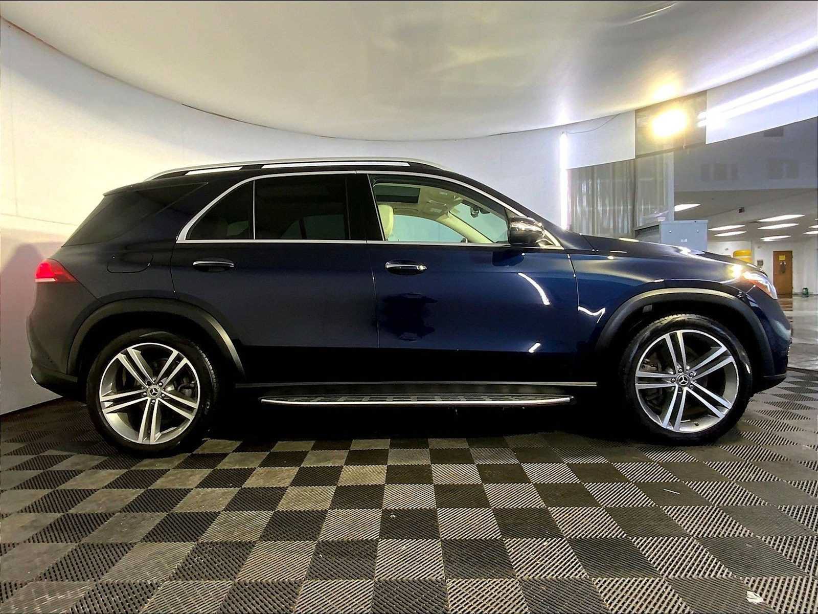 Used 2022 Mercedes-Benz GLE 450 4MATIC image 16