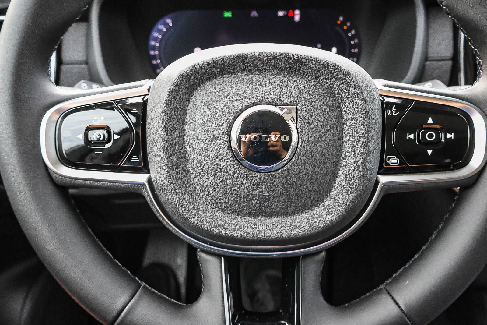 New 2027 Volvo XC90 B6 Plus AWD/4WD image 29