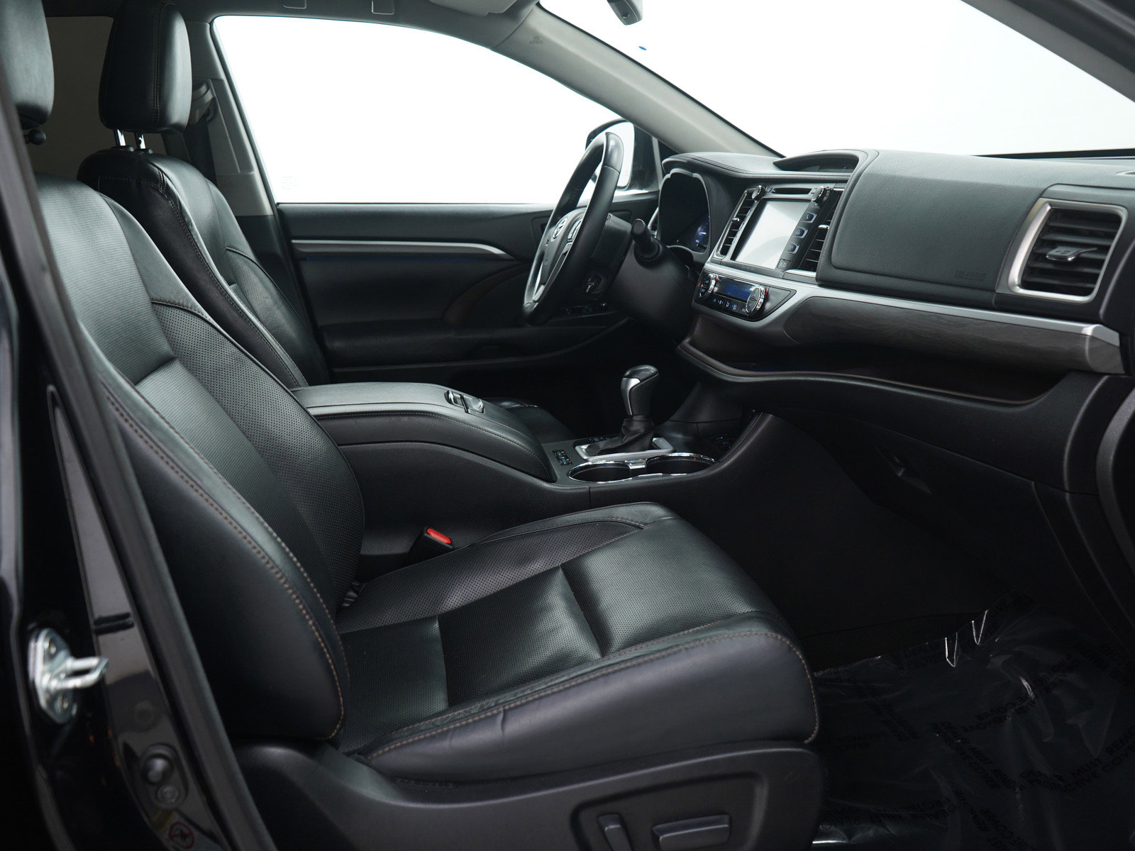 Used 2017 Toyota Highlander Limited image 13