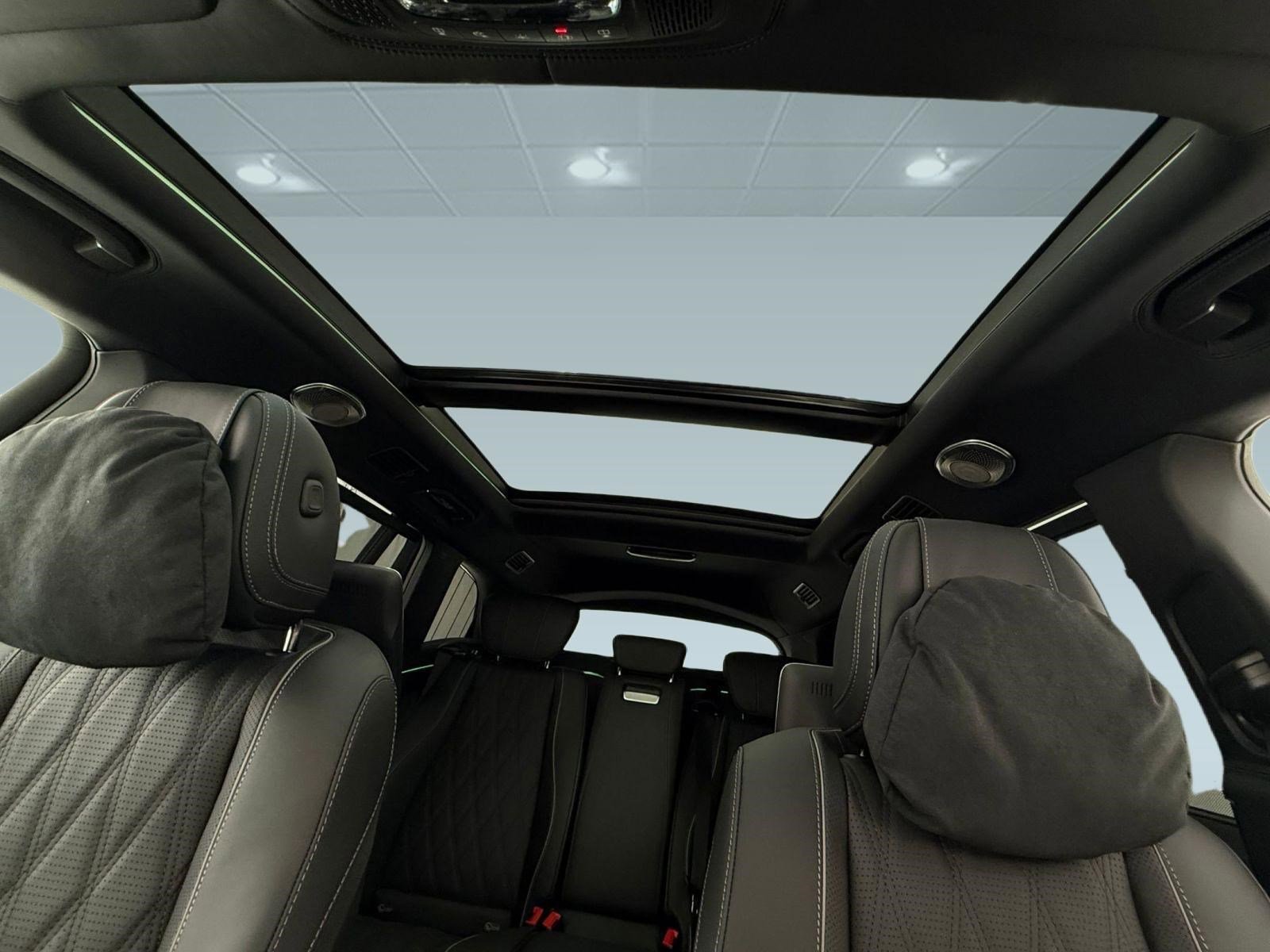 New 2026 Mercedes-Benz Maybach GLS 600 4MATIC image 13