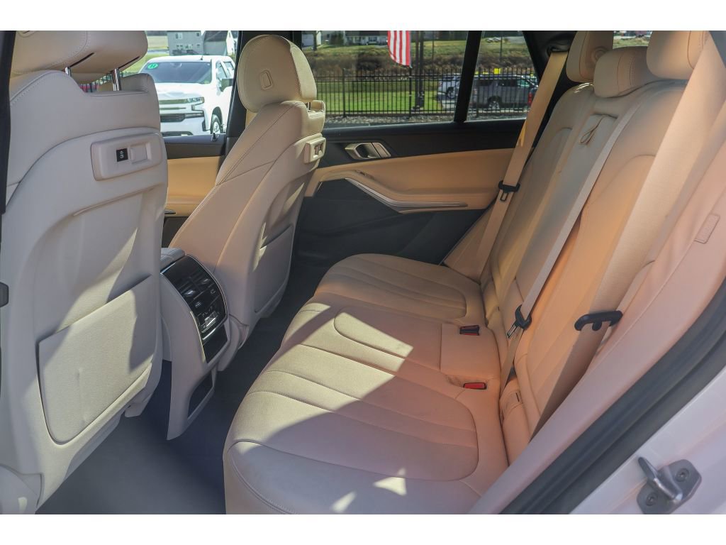 Used 2020 BMW X5 xDrive40i w/ Convenience Package image 17