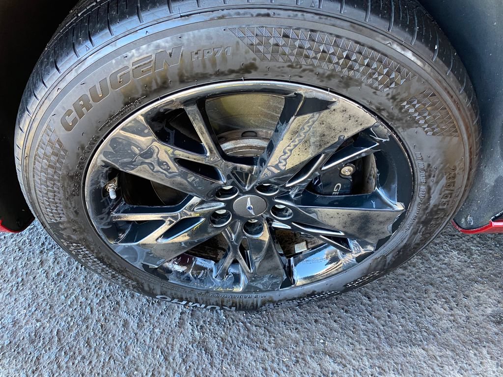 Certified 2022 Genesis GV70 3.5T Sport AWD/4WD image 9