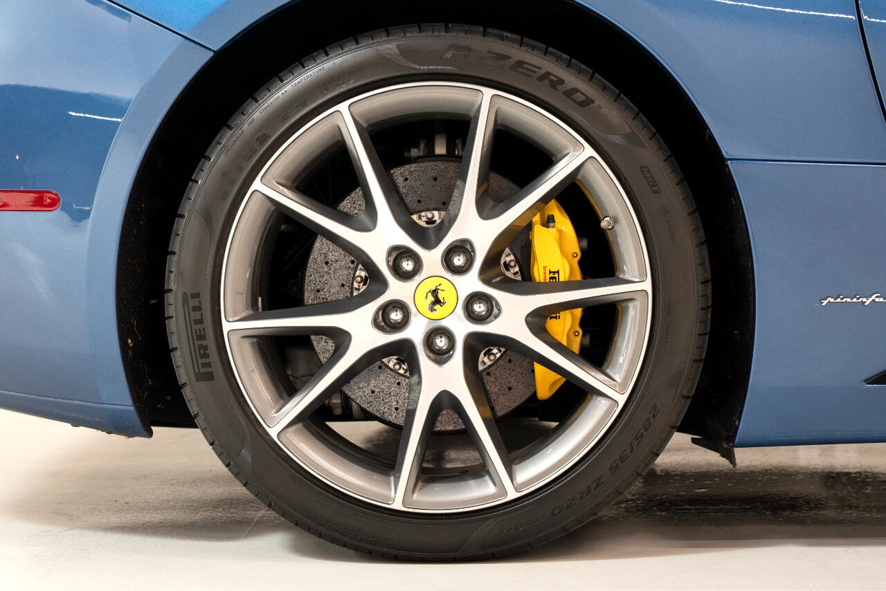 Used 2010 Ferrari California image 43