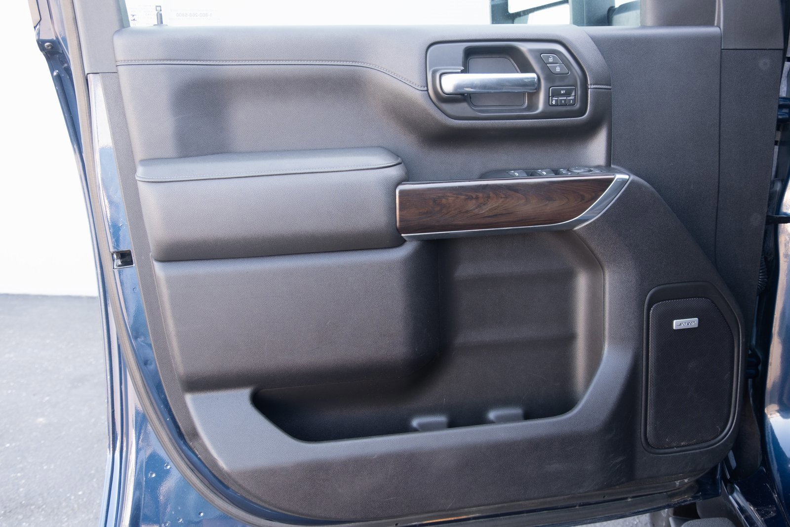 Used 2023 GMC Sierra 3500 SLT w/ SLT Preferred Package image 14