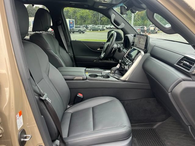 Used 2026 Lexus LX 700h Overtrail AWD/4WD image 11