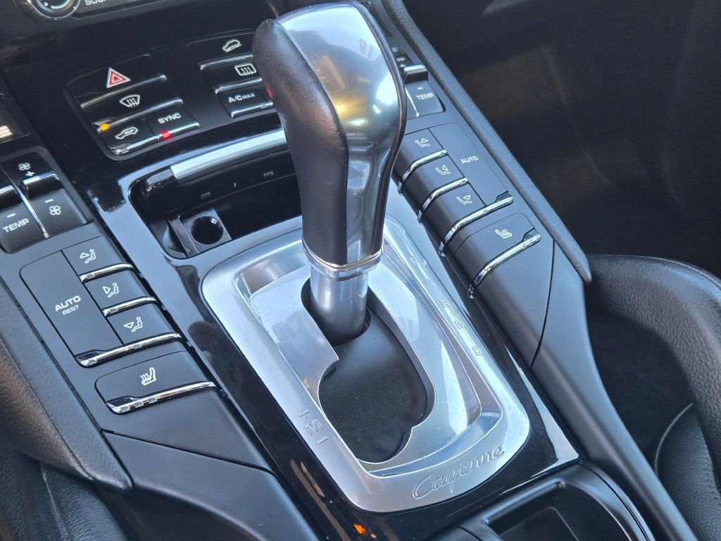 Used 2018 Porsche Cayenne image 27