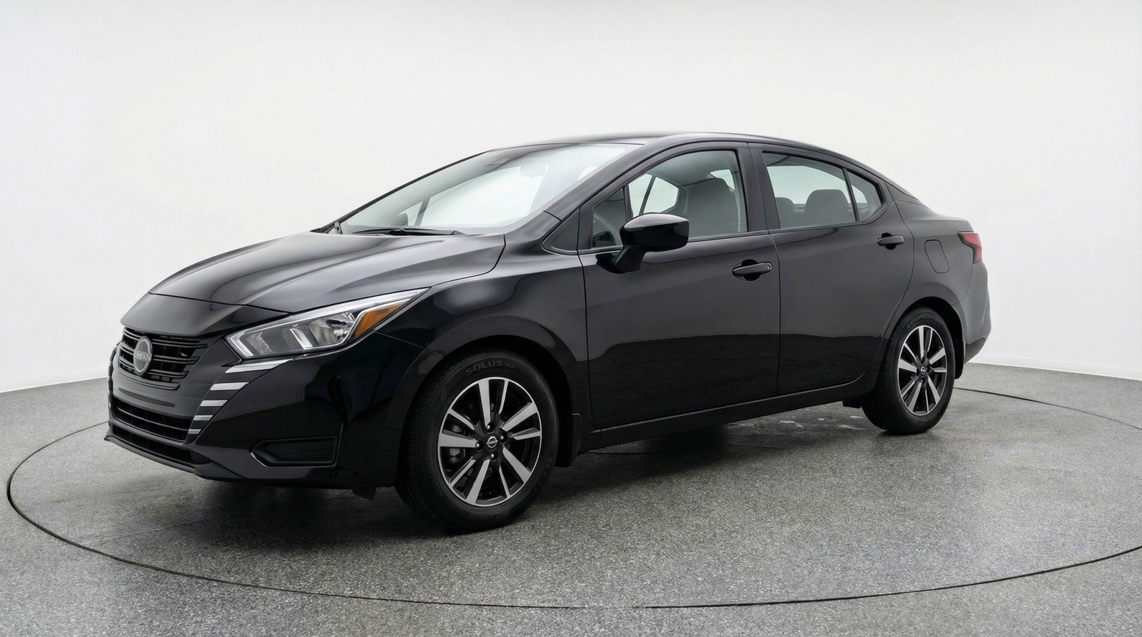 Used 2025 Nissan Versa SV image 3