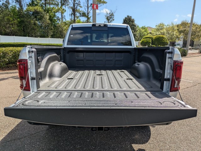 New 2026 RAM 2500 Laramie AWD/4WD image 14