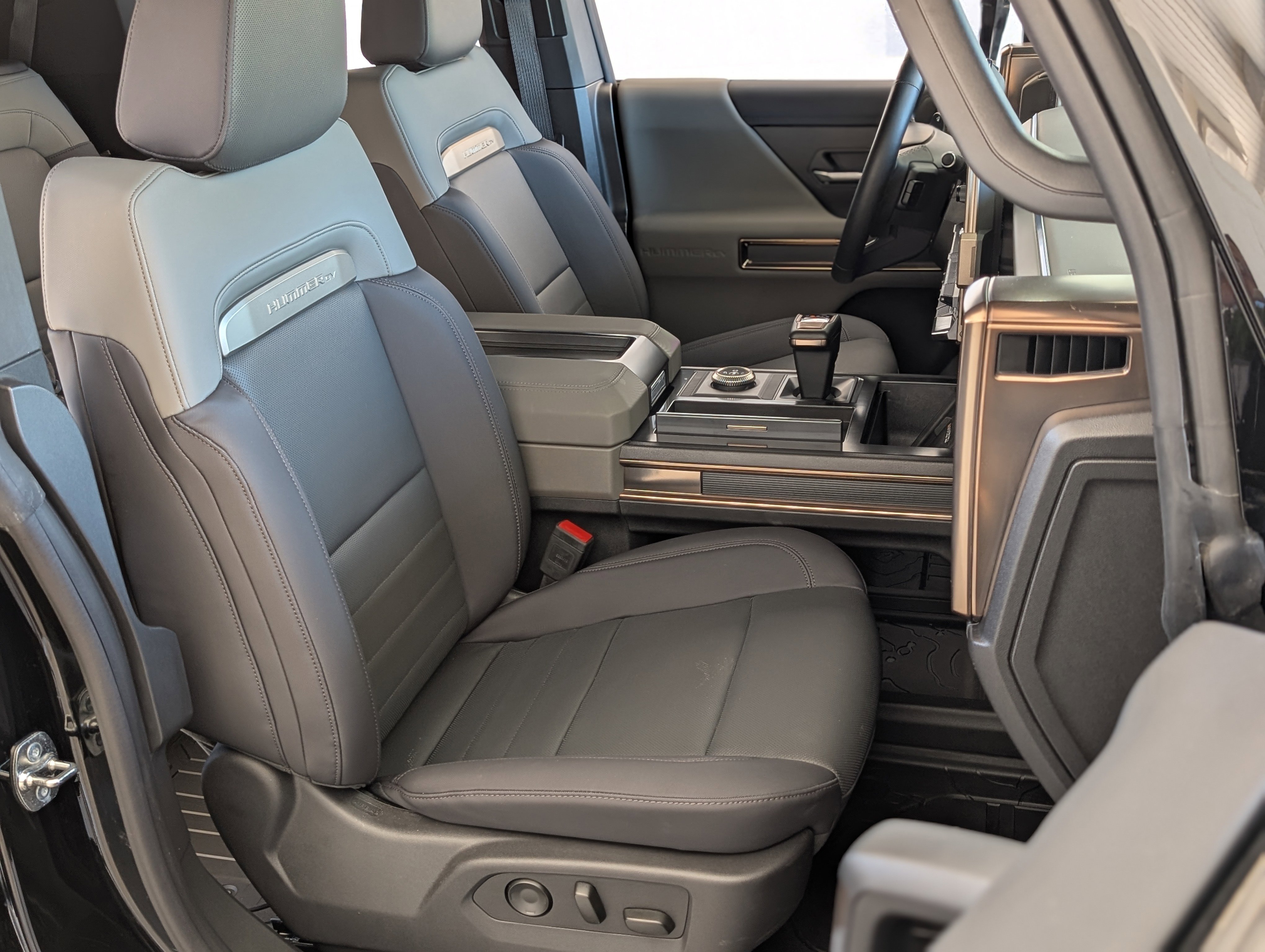 Used 2025 GMC Hummer EV 2X image 25