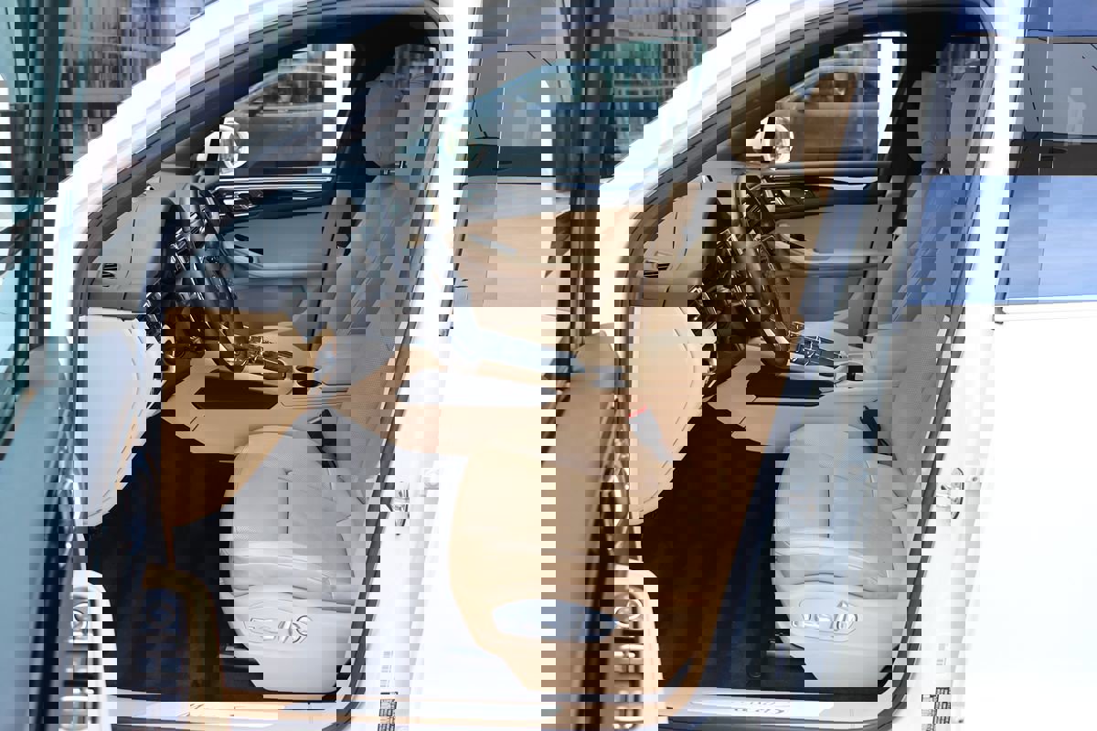 Used 2017 Porsche Macan S image 29