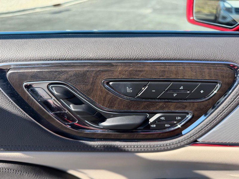 Used 2020 Lincoln Continental Reserve w/ Luxury Package image 21