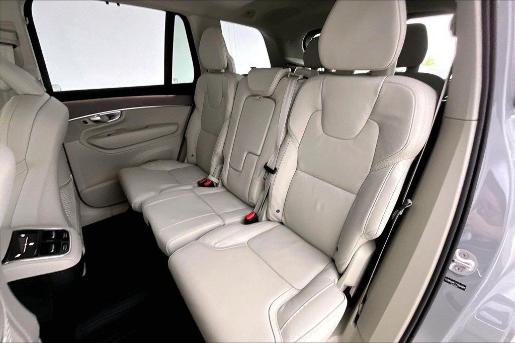 New 2026 Volvo XC90 B6 Ultra w/ Protection Package AWD/4WD image 17