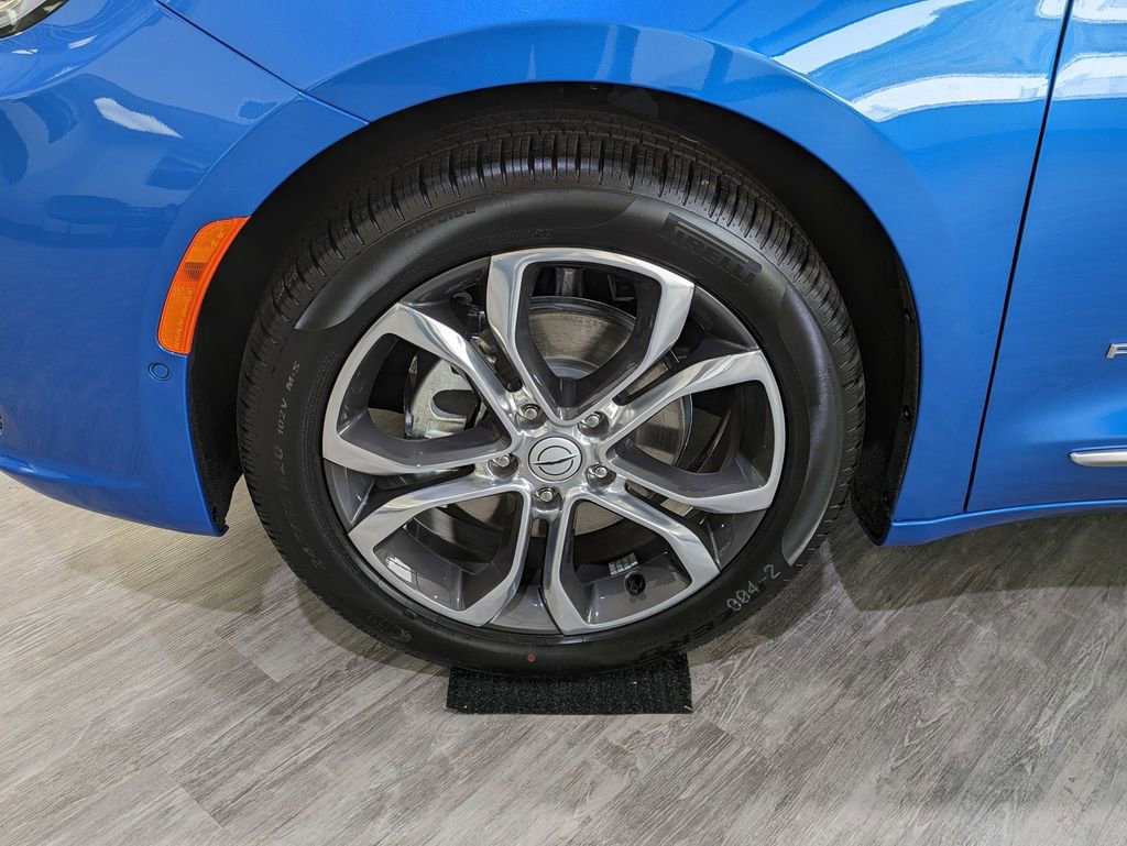 New 2026 Chrysler Pacifica Pinnacle w/ Trailer Tow Group image 10