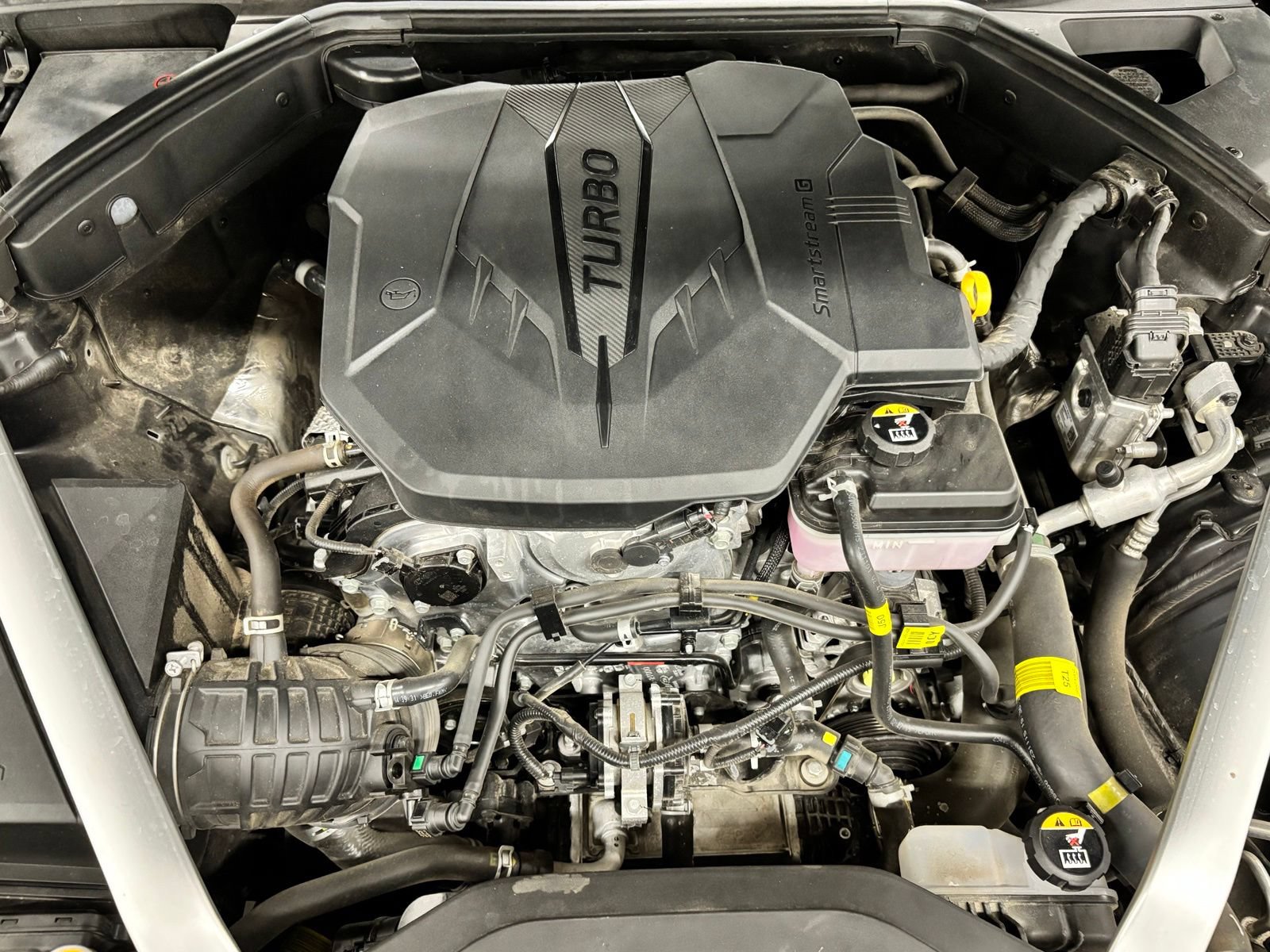 Used 2024 Genesis G70 2.5T RWD image 25