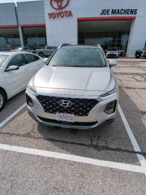 Used 2019 Hyundai Santa Fe FWD image 3